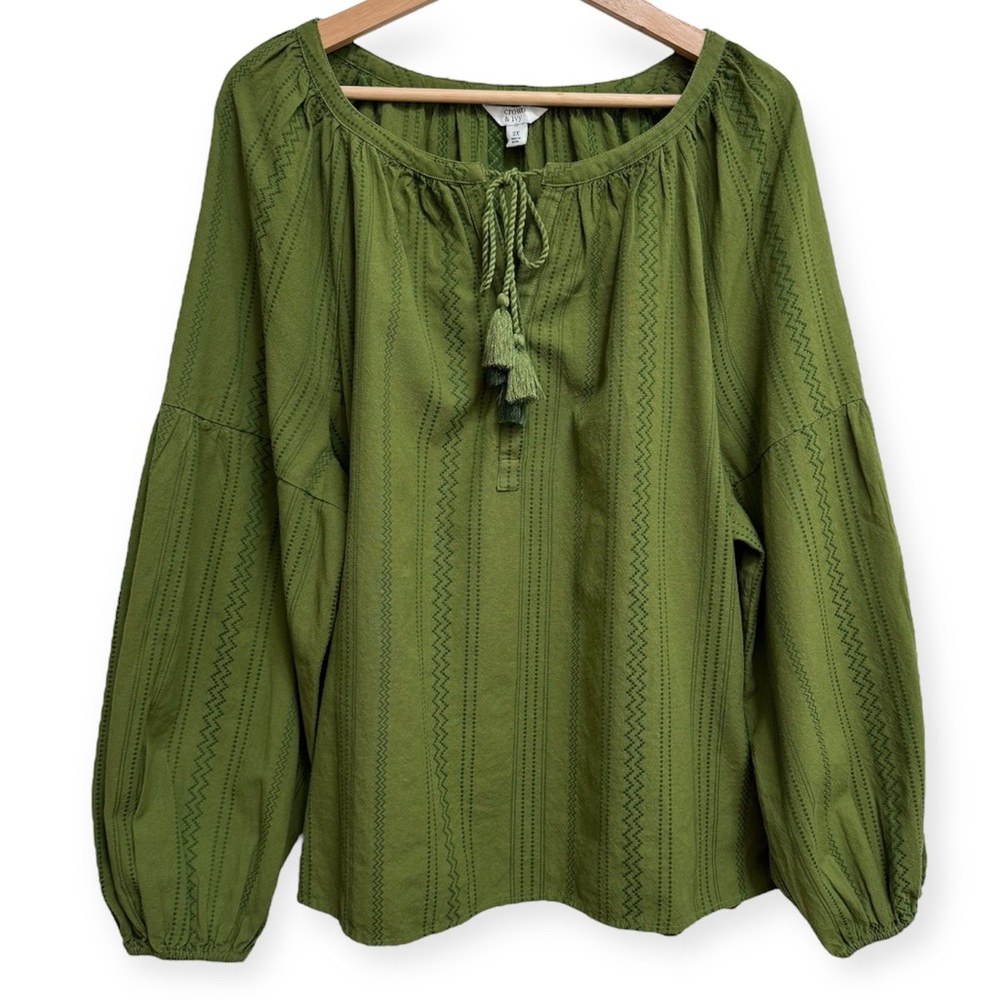 crown & ivy Green Blouse